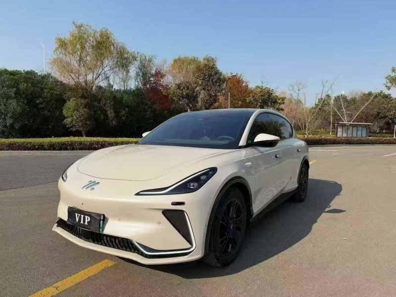 连云港23年智己LS72