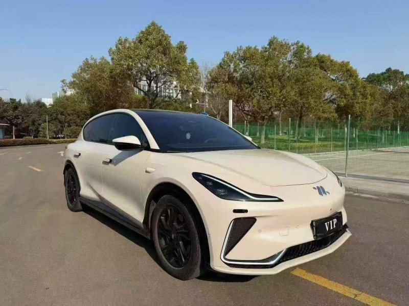 连云港23年智己LS73