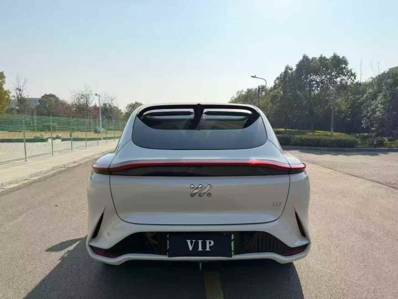 连云港23年智己LS79