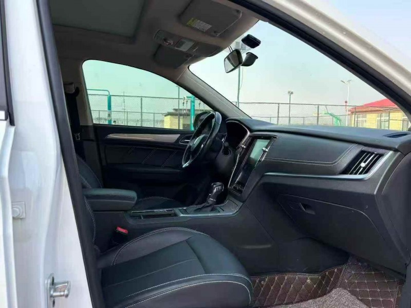 东营19年荣威RX56