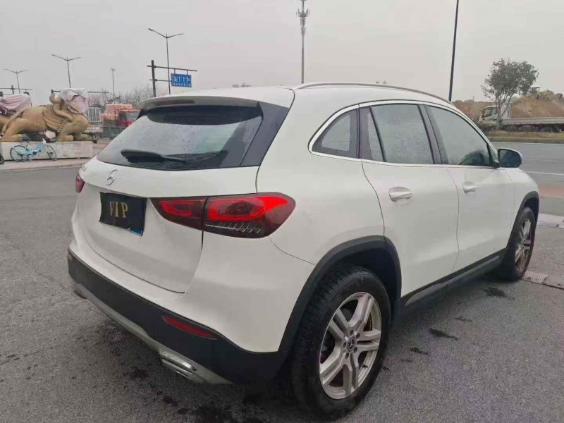 温州22年奔驰GLA9