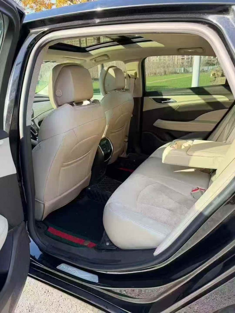 徐州23年别克君越6