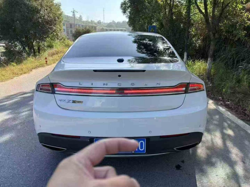 九江18年林肯MKZ9