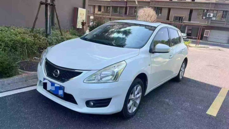 九江13年日产骐达2