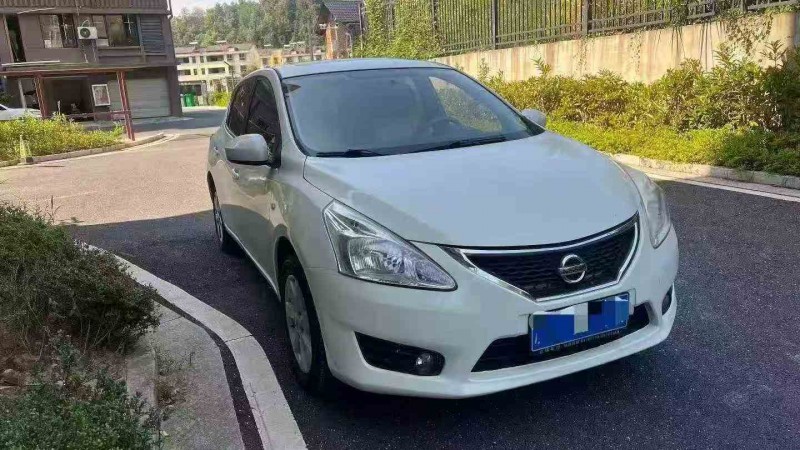 九江13年日产骐达3