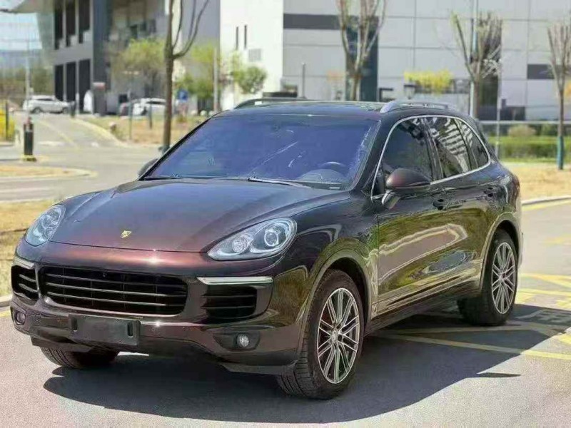 晋城16年保时捷卡宴2