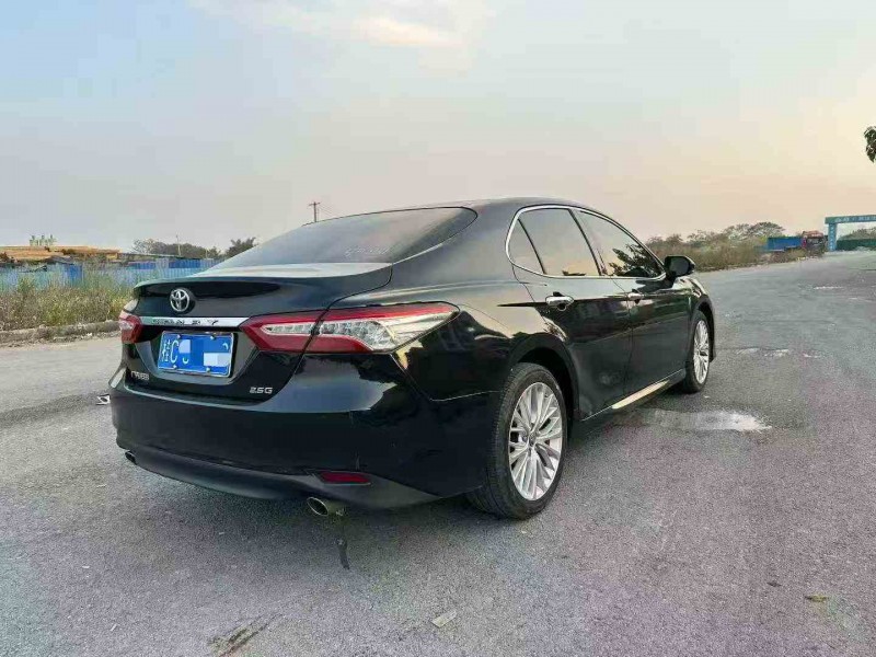 梧州19年丰田凯美瑞8