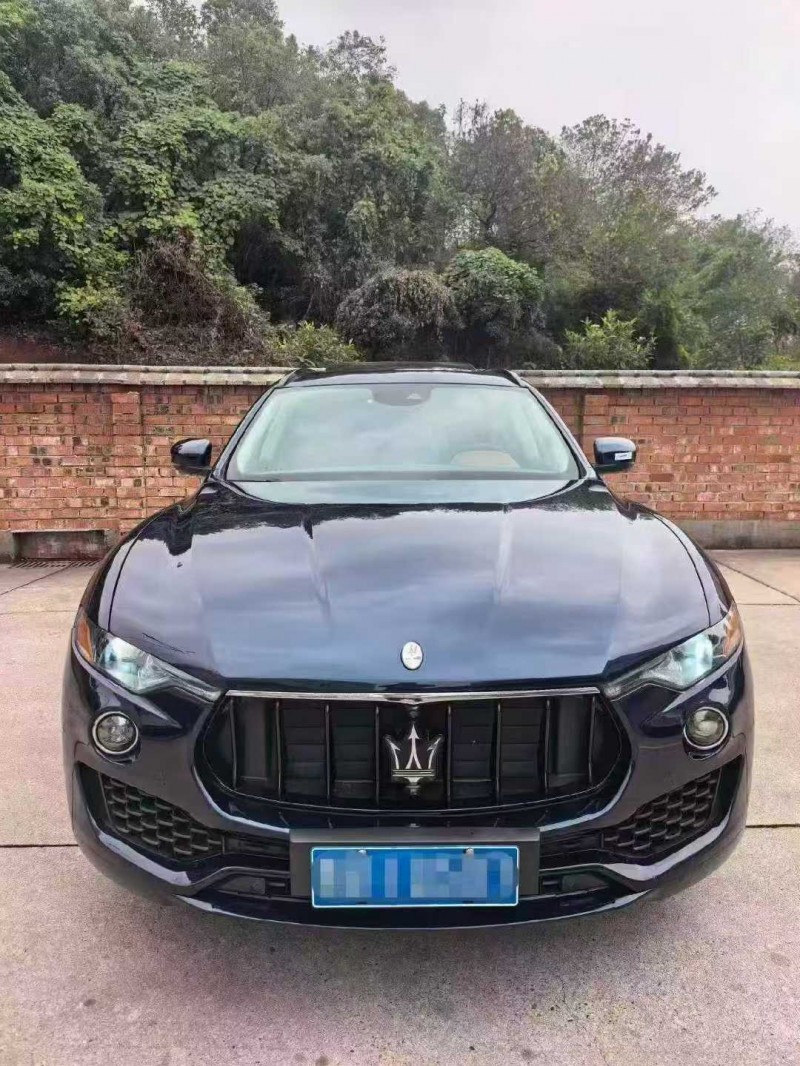 湘潭17年玛莎拉蒂Levante1