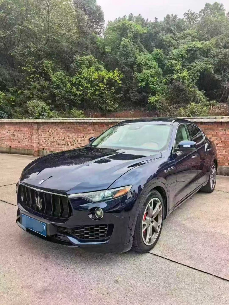 湘潭17年玛莎拉蒂Levante3