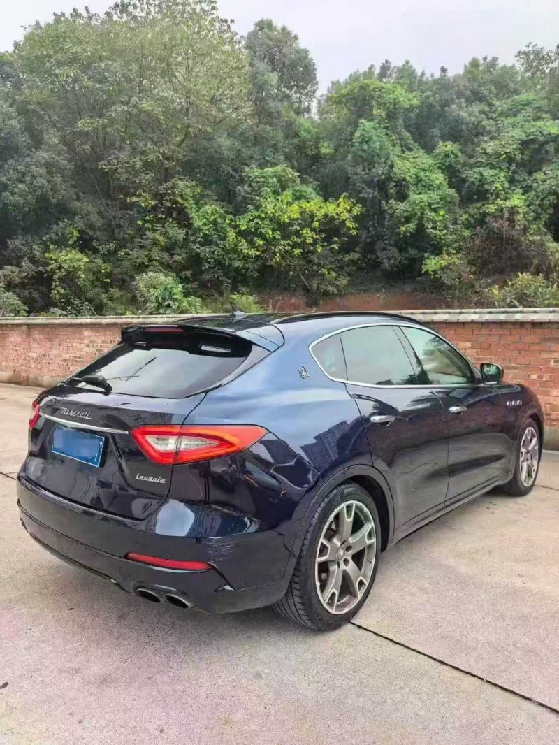 湘潭17年玛莎拉蒂Levante7