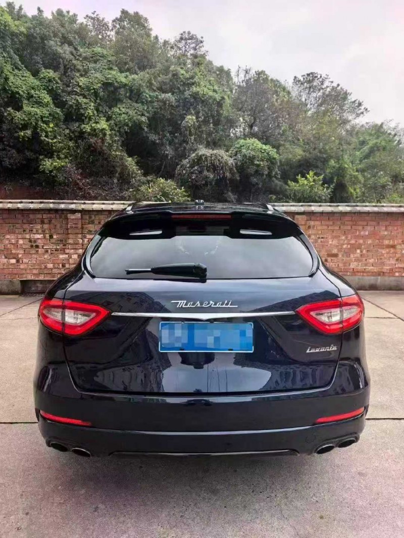 湘潭17年玛莎拉蒂Levante9