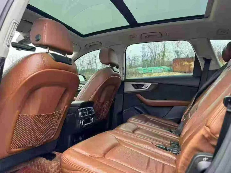 东营18年奥迪Q76