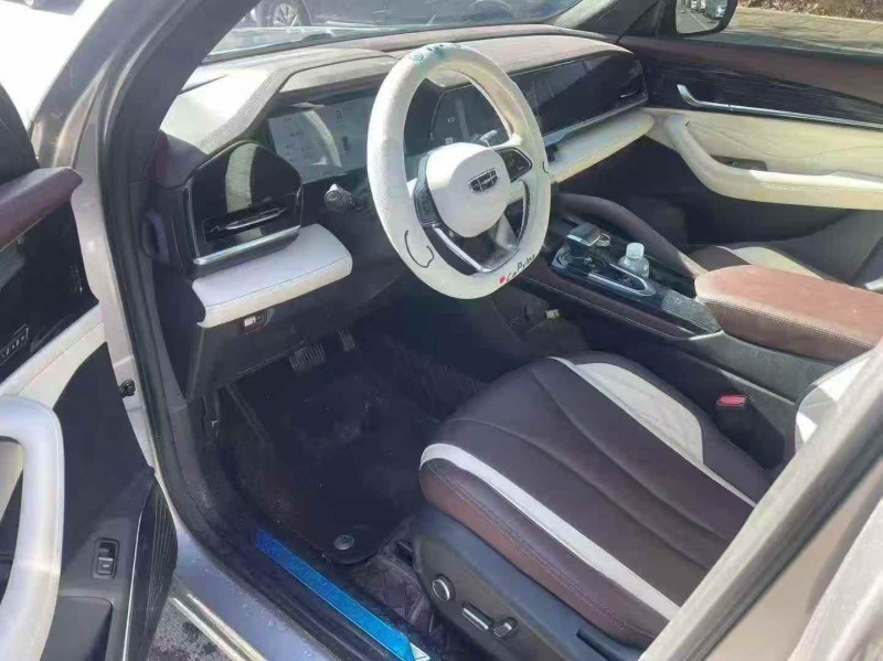 咸阳24年吉利星越5