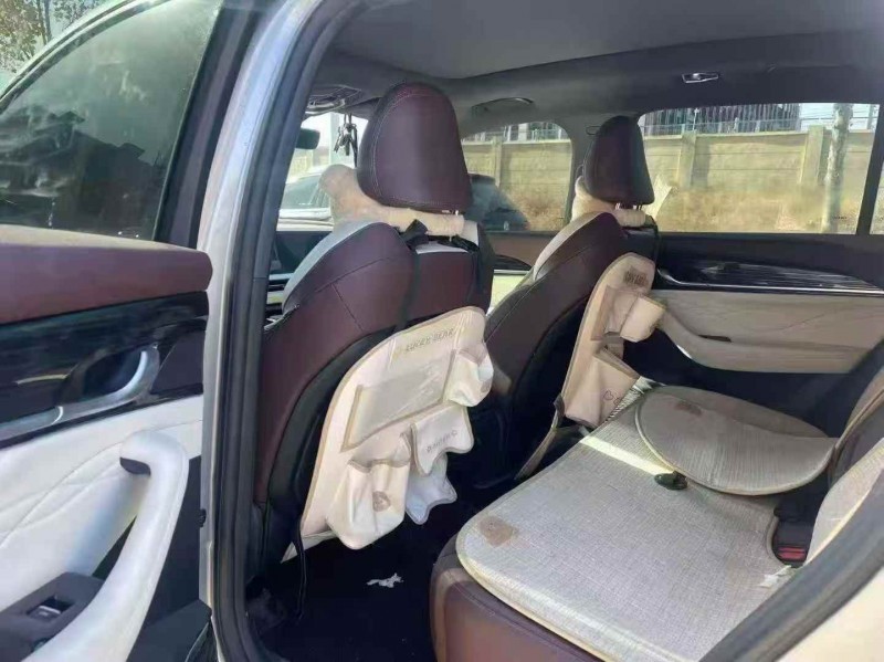 咸阳24年吉利星越6