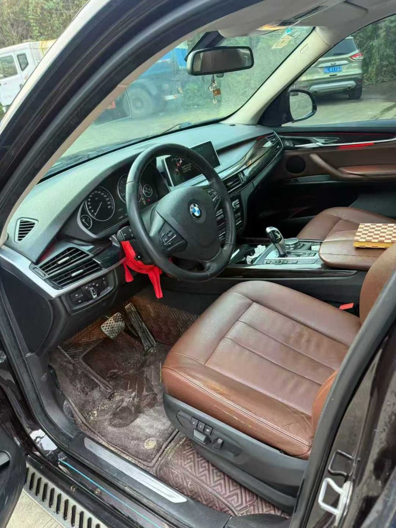 乐山16年宝马X53