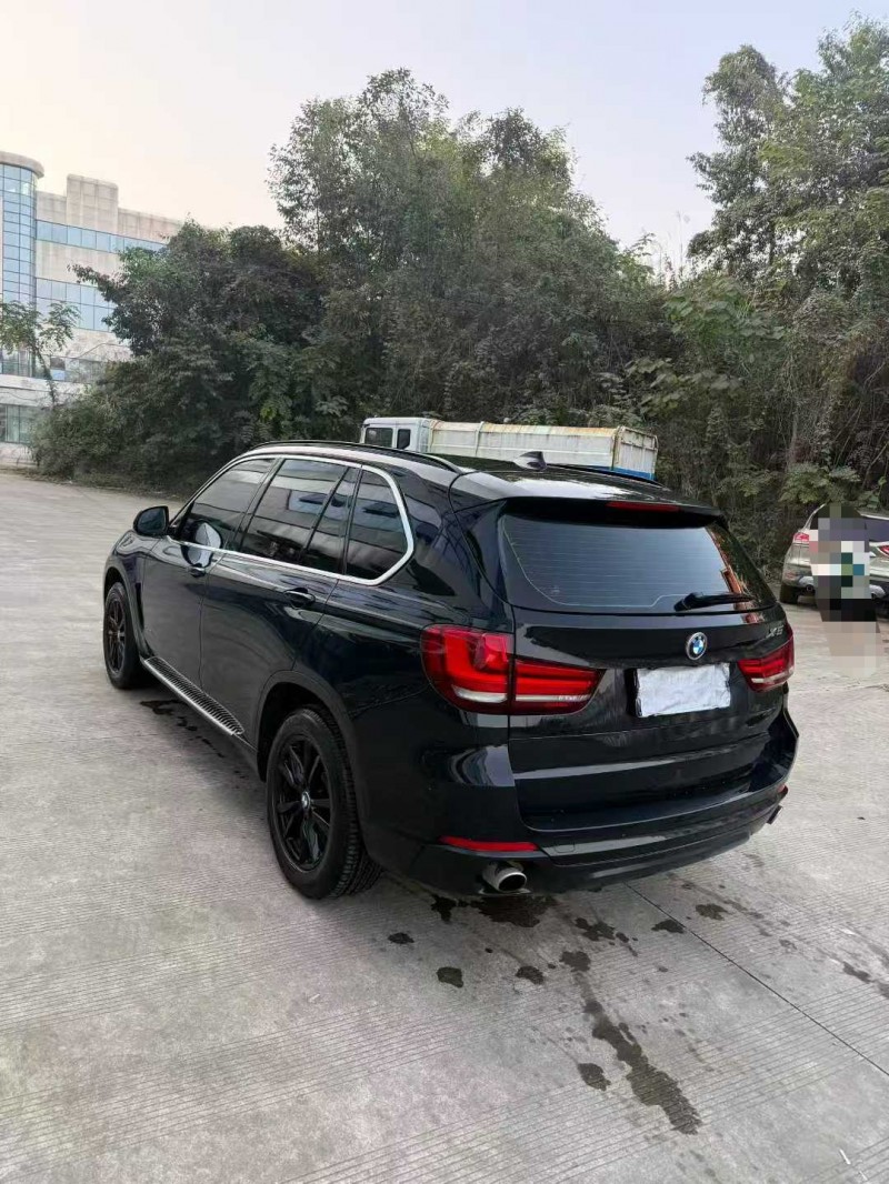 乐山16年宝马X55