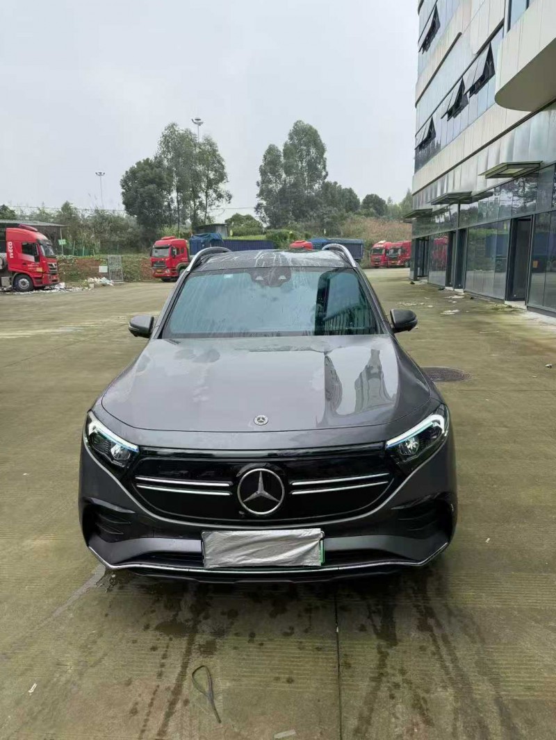 乐山22年奔驰EQB1