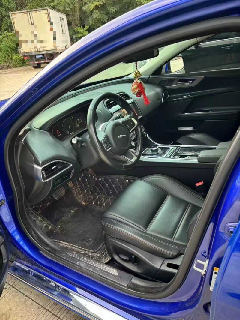 乐山18年捷豹XEL3