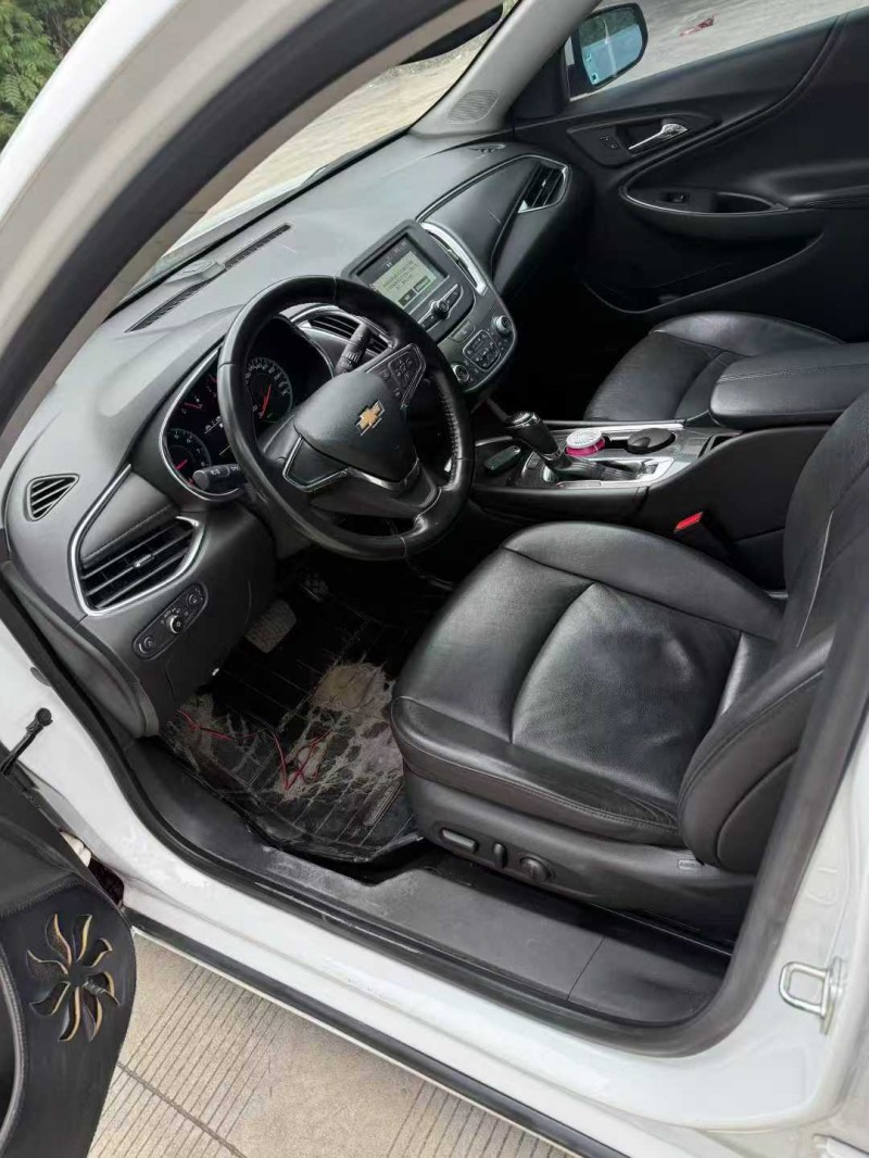 乐山17年雪佛兰迈锐宝3