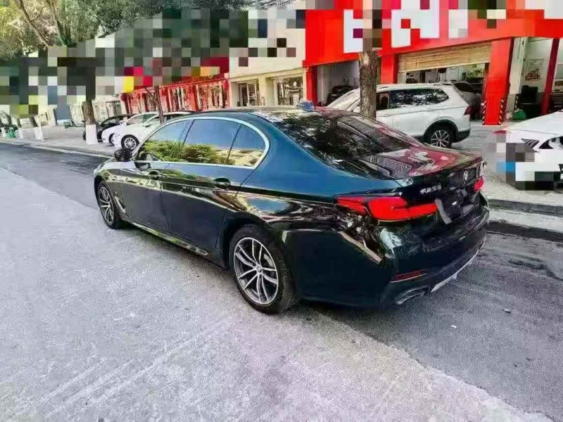 济宁22年宝马5系7