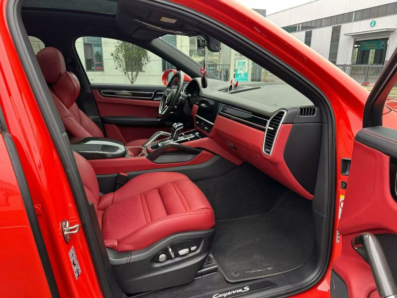 徐州19年保时捷卡宴5