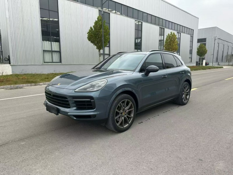 徐州19年保时捷卡宴3