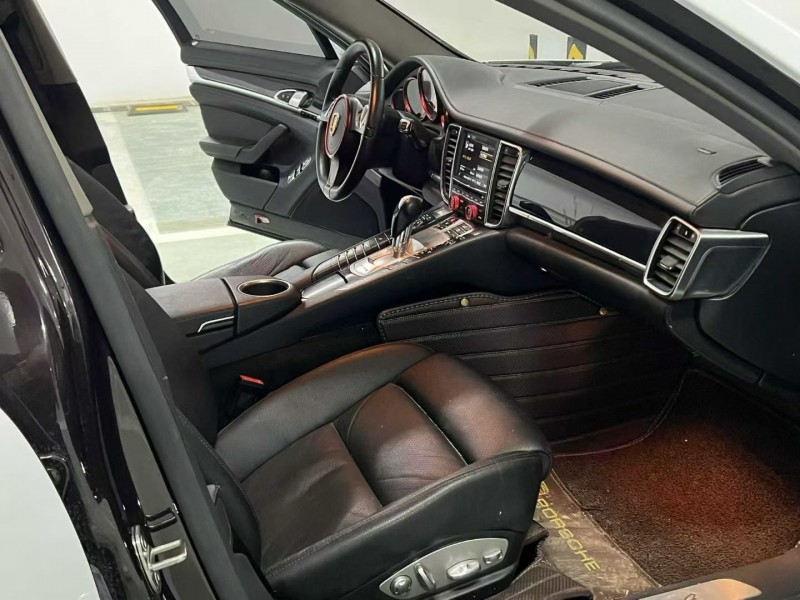 宿迁17年保时捷帕拉梅拉5