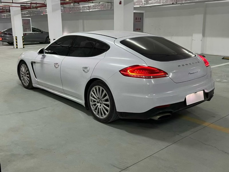 宿迁17年保时捷帕拉梅拉7