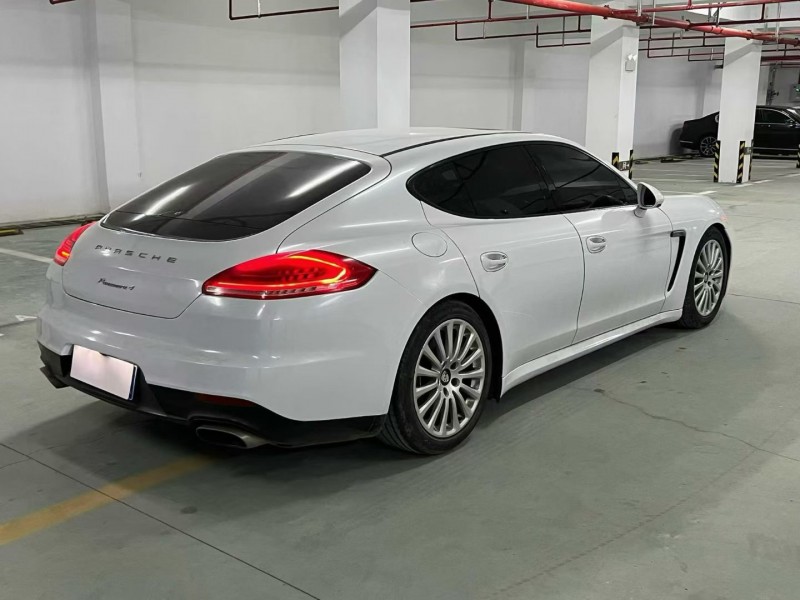 宿迁17年保时捷帕拉梅拉8