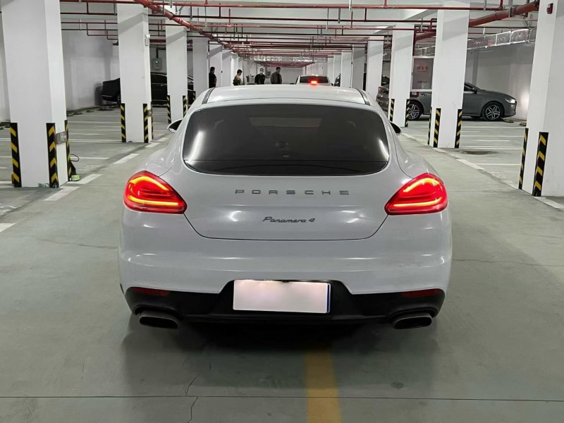 宿迁17年保时捷帕拉梅拉9