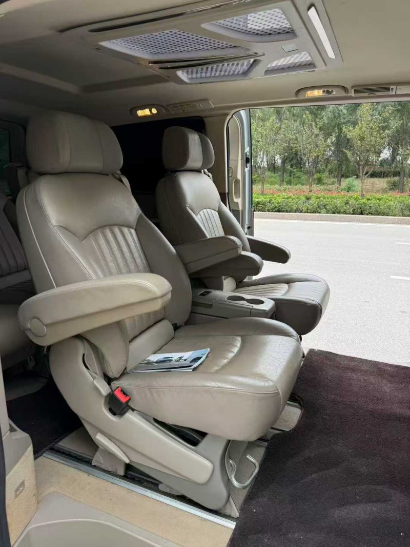 潍坊15年奔驰威霆5