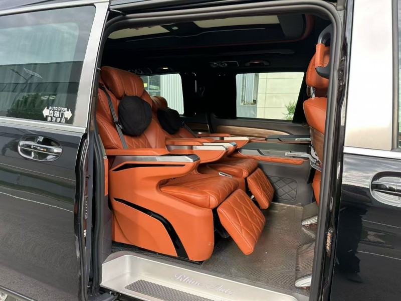 徐州23年奔驰莱茵旅行者4