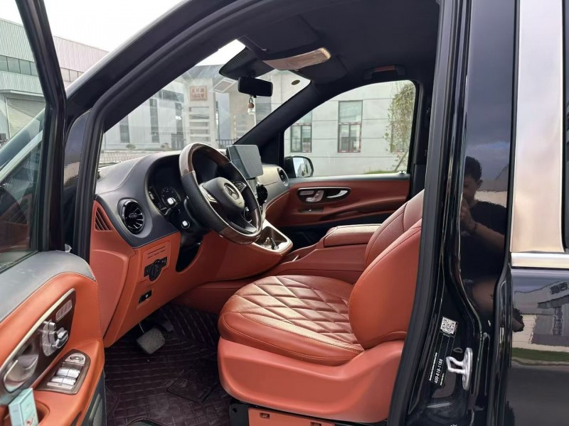 徐州23年奔驰莱茵旅行者6