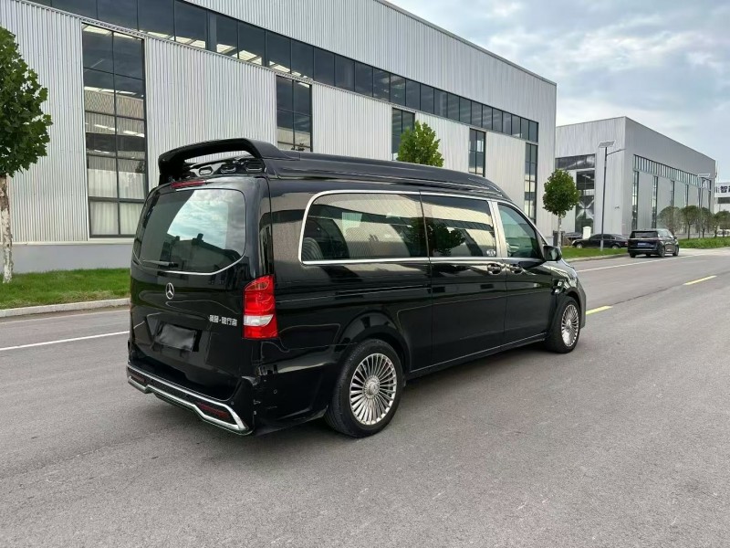 徐州23年奔驰莱茵旅行者9