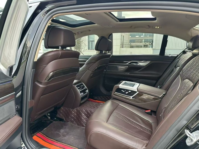 徐州20年宝马7系6