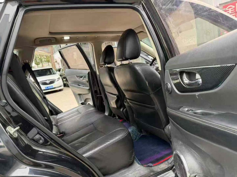 徐州16年日产奇骏7