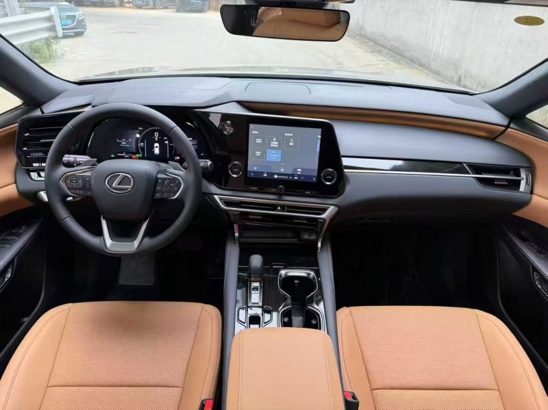 广州25年雷克萨斯RX6