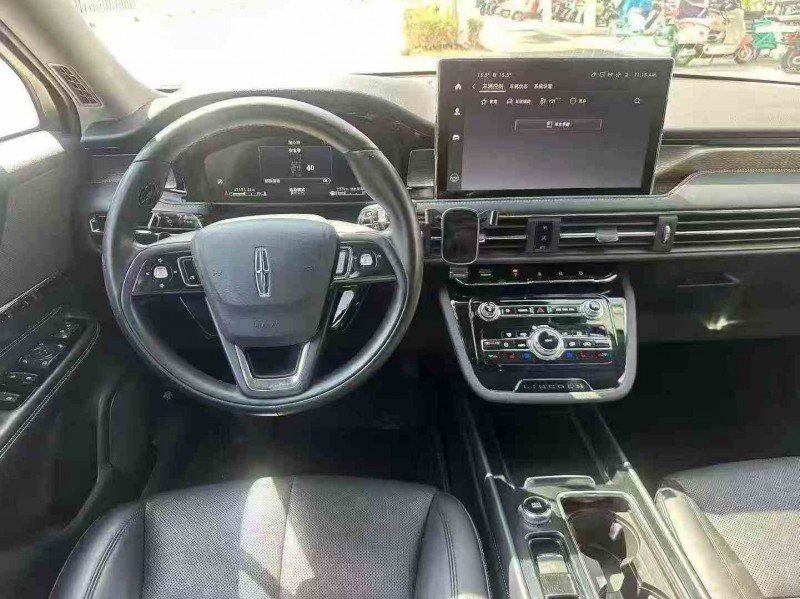 丽江22年林肯冒险家3