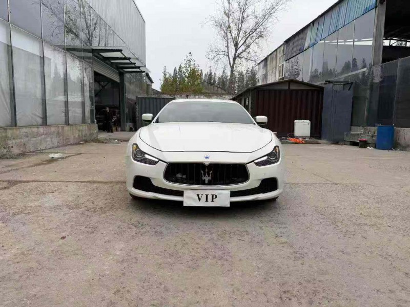 徐州15年玛莎拉蒂Ghibli1