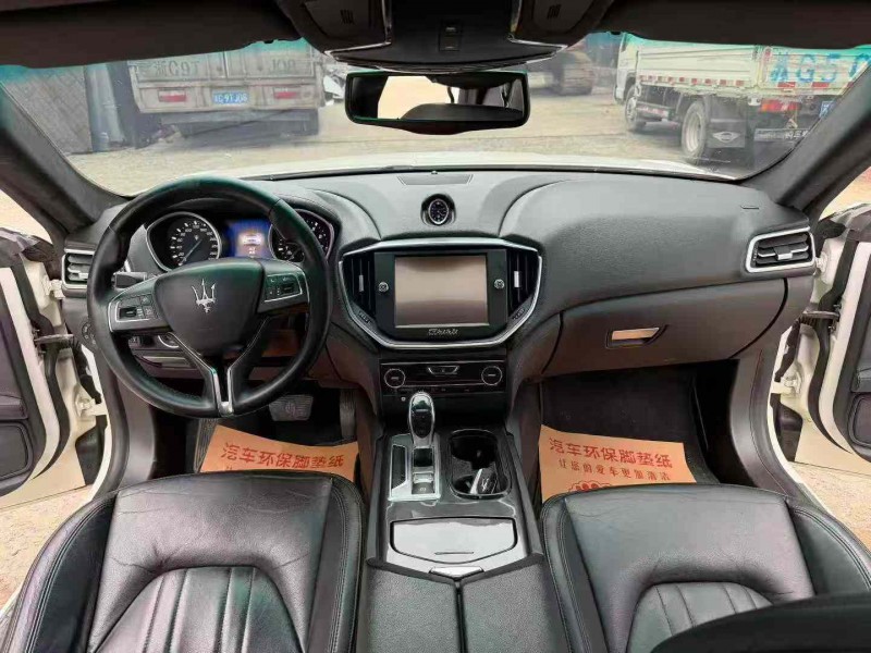 徐州15年玛莎拉蒂Ghibli5