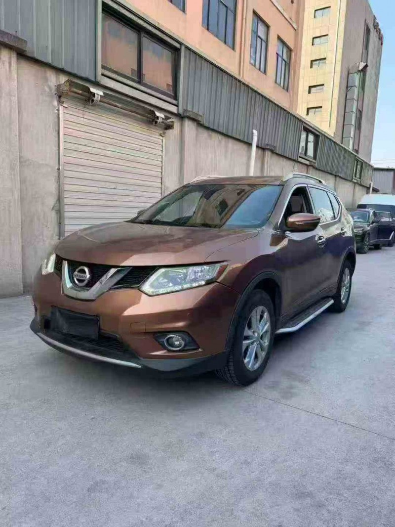 嘉兴14年日产奇骏2