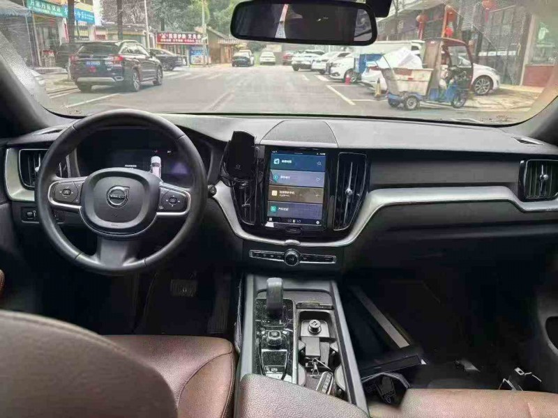湘潭21年沃尔沃XC606