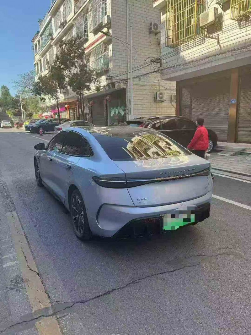 邵阳23年比亚迪海豹8