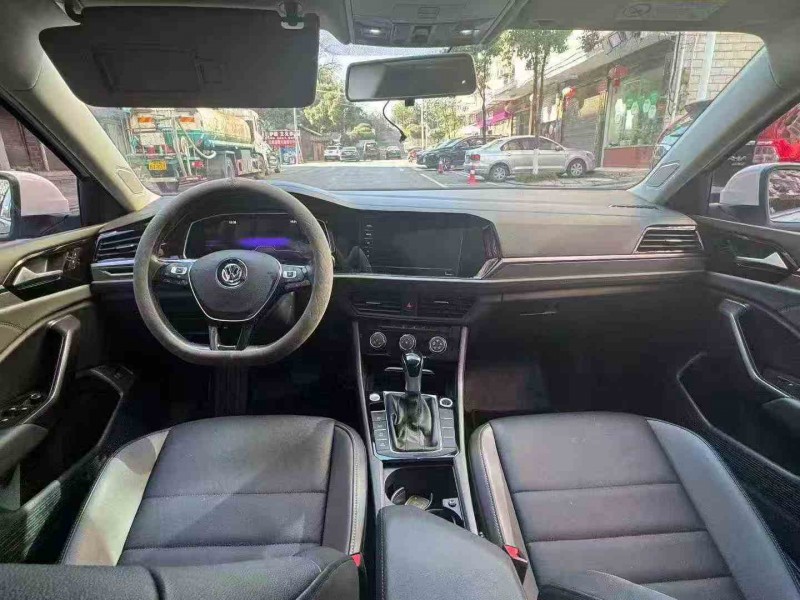 邵阳22年大众速腾5