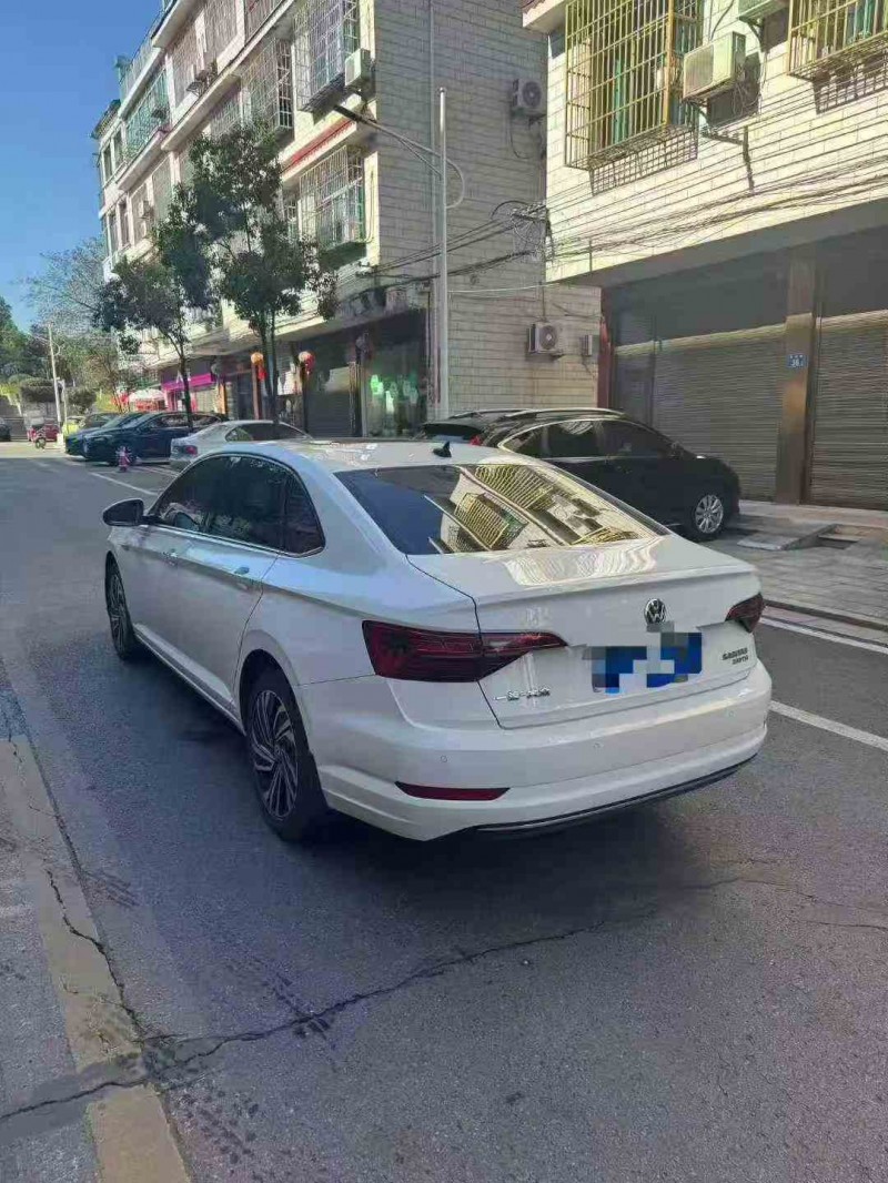 邵阳22年大众速腾8