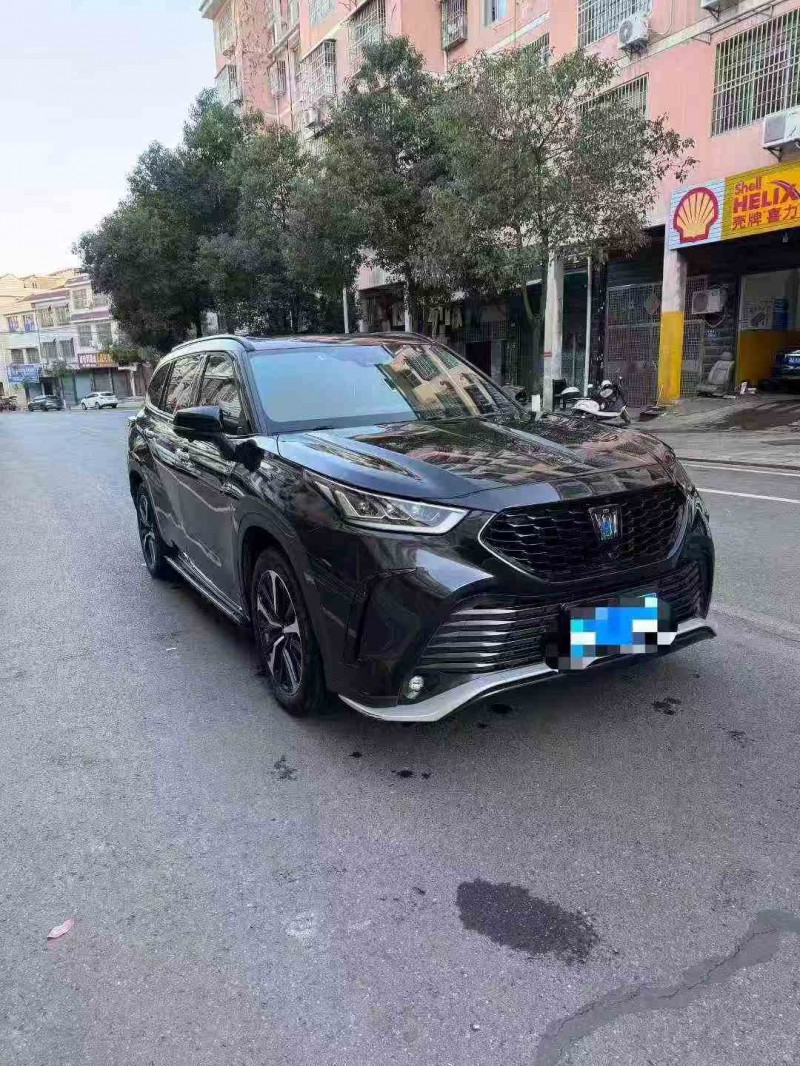 邵阳23年丰田皇冠2