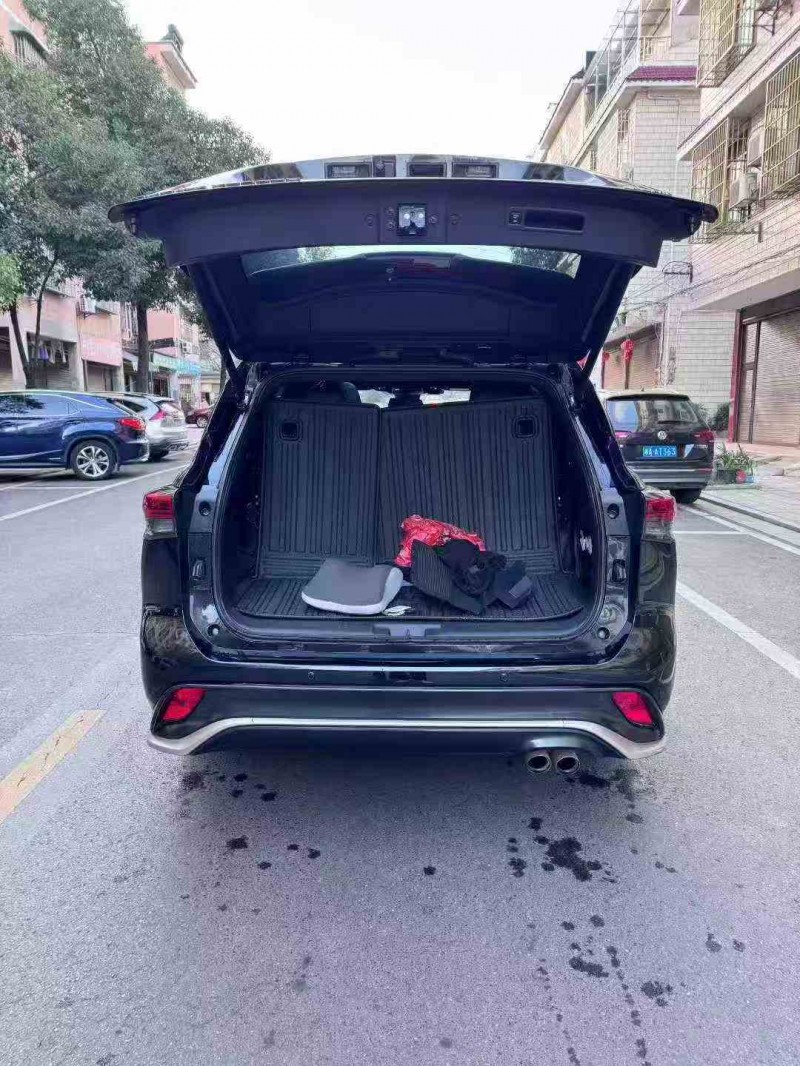 邵阳23年丰田皇冠9