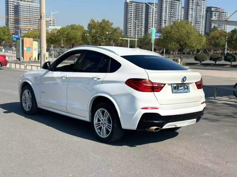 金华17年宝马X44