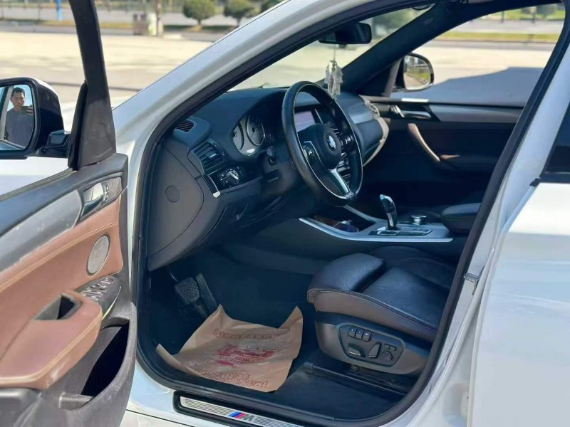 金华17年宝马X46