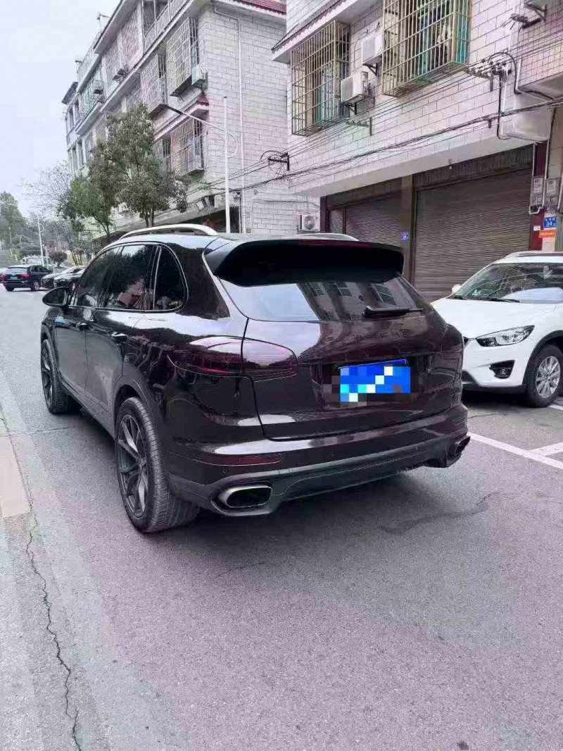 湘潭18年保时捷卡宴8